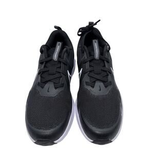 Size 5Y Nike Cosmic Runner